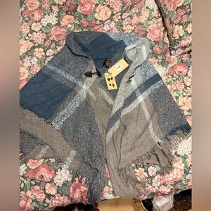 Altare Many Ways to Wear Shawl One Size blue & Gray NWT